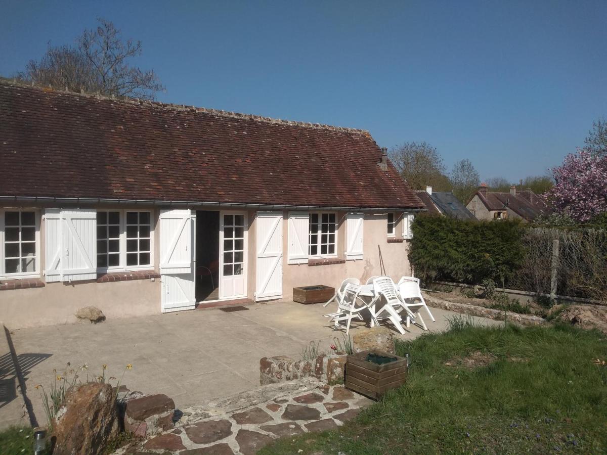 Vila Repos Dans Le Perche Combres Exteriér fotografie